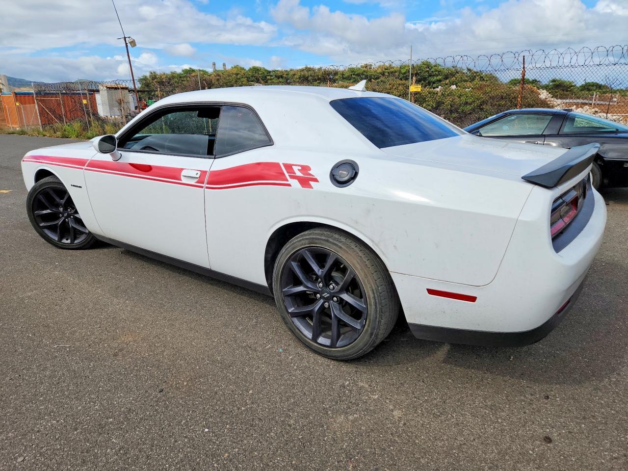 2020 Dodge Challenger R/T - zdjęcie 2