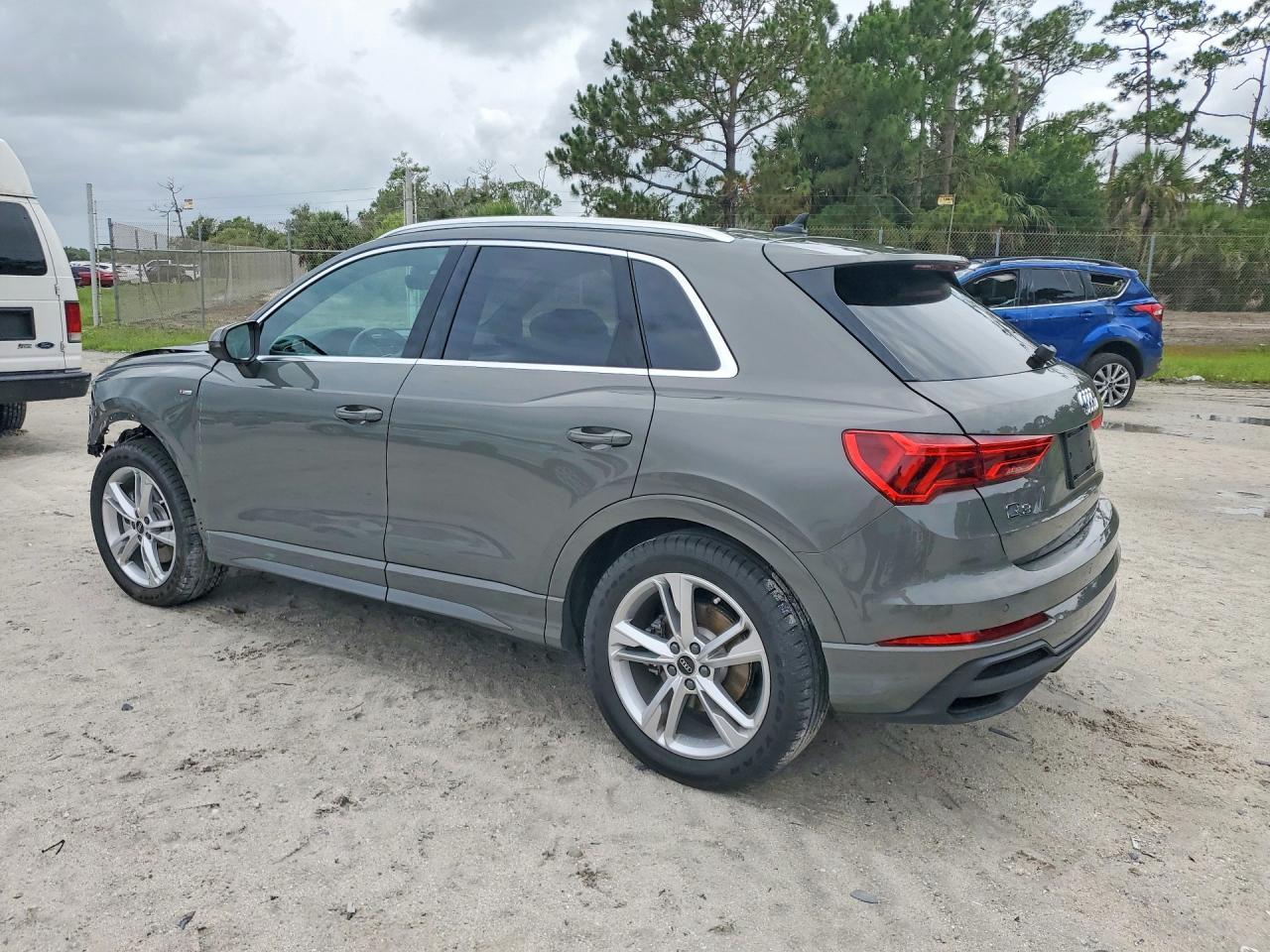 2024 Audi Q3 Premium S Line 45 - zdjęcie 2