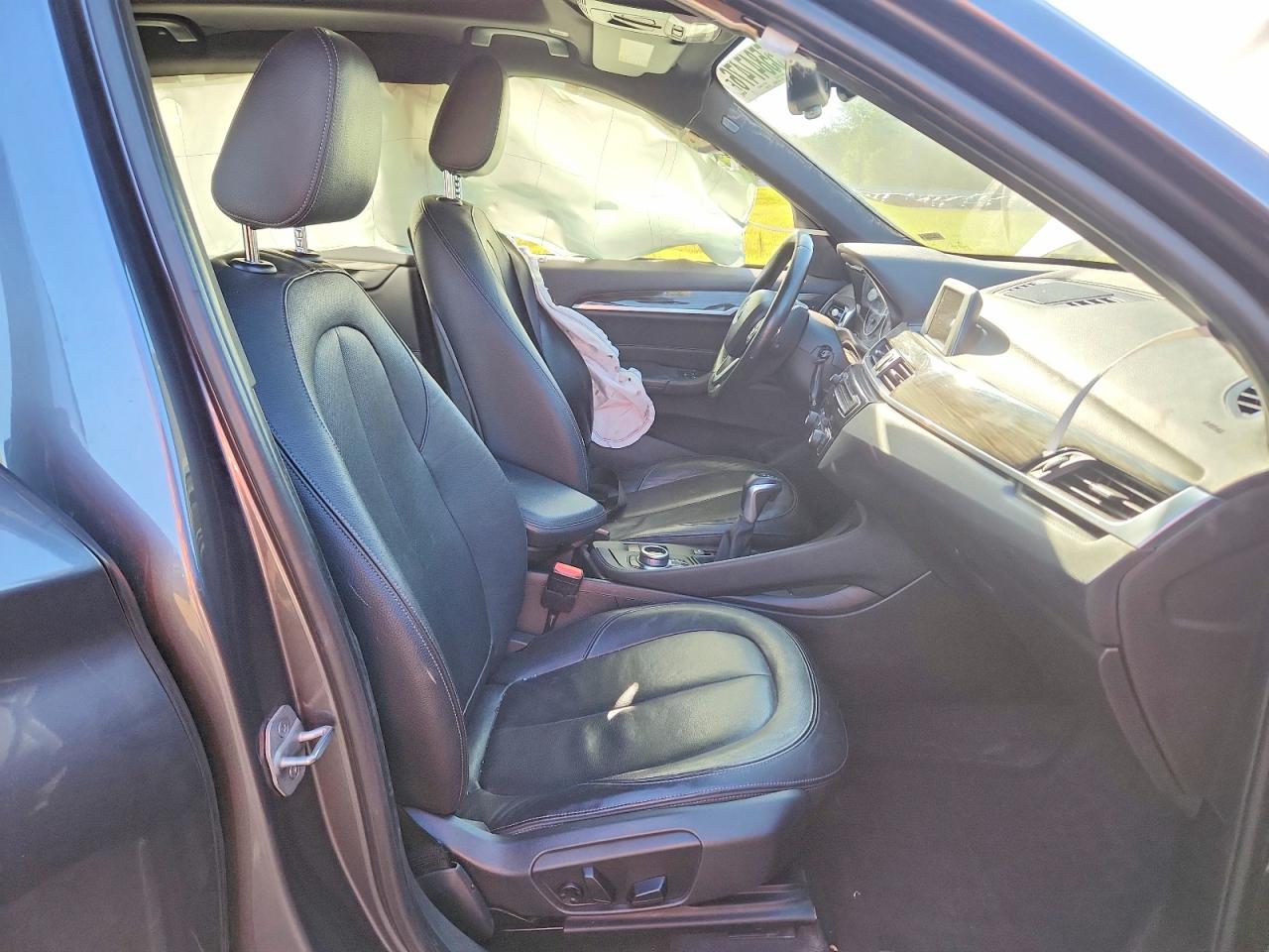 2017 BMW X1 xDrive28I - zdjęcie 7