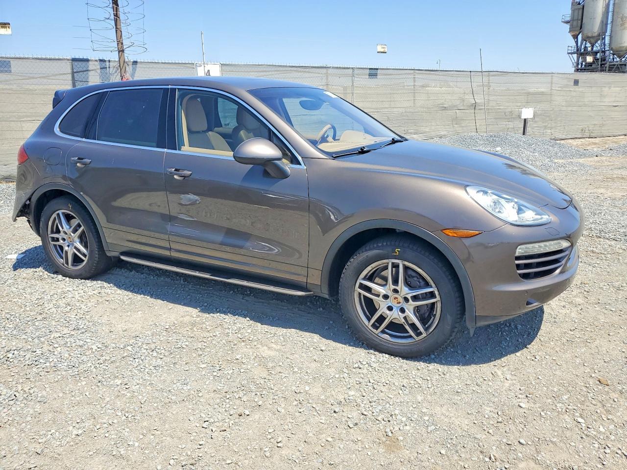 2014 Porsche Cayenne - zdjęcie 4