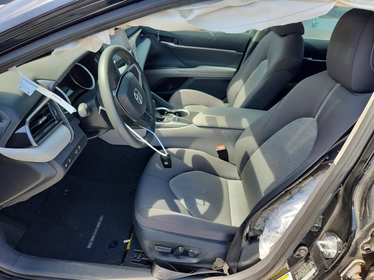 2024 Toyota Camry Le - zdjęcie 7