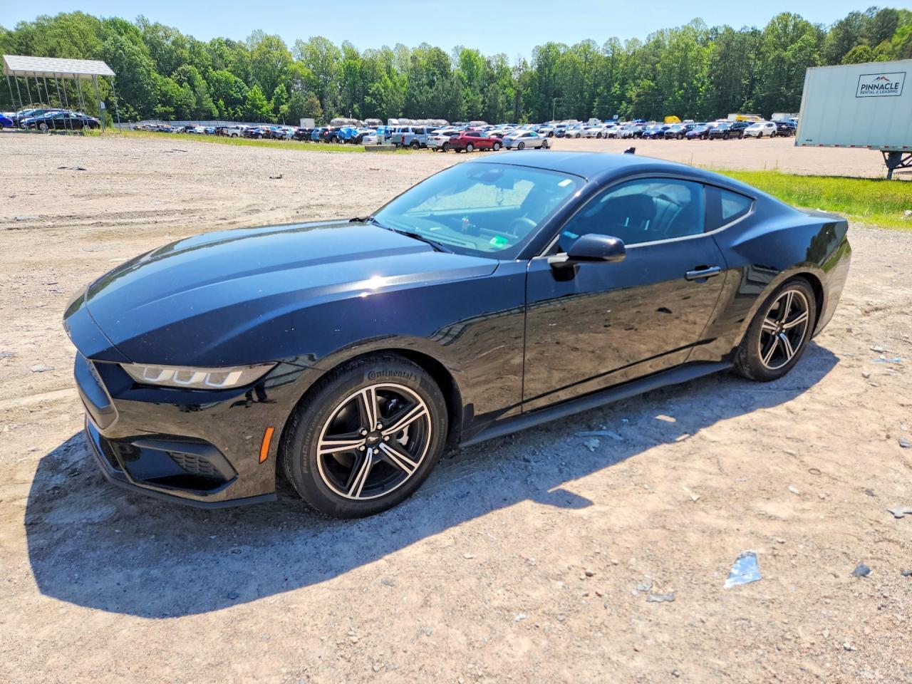 2024 Ford Mustang - zdjęcie główne
