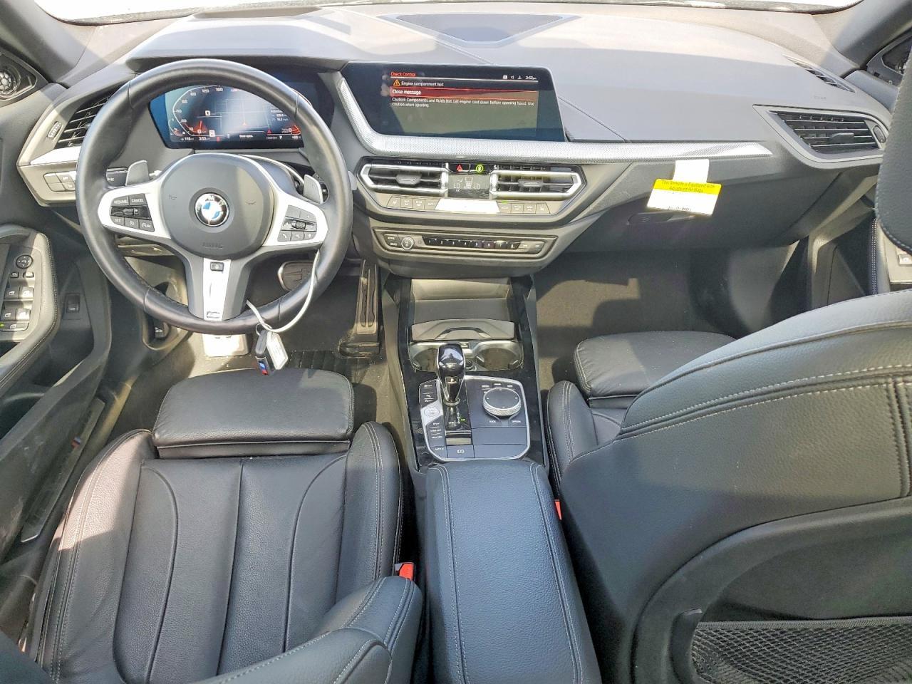 2024 BMW M235Xi - zdjęcie 8