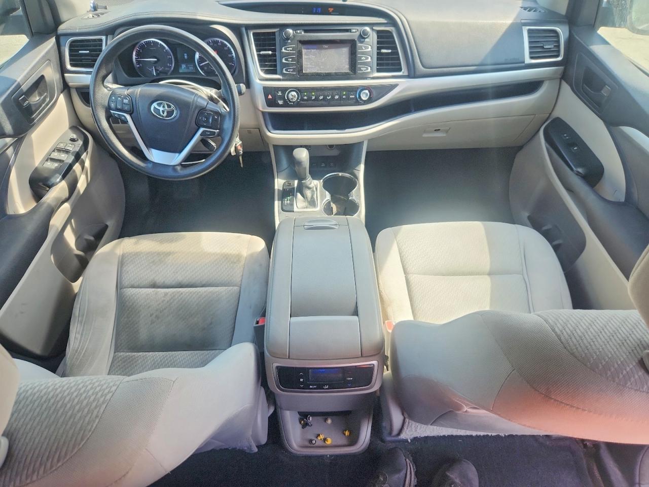 2014 Toyota Highlander Le - zdjęcie 8