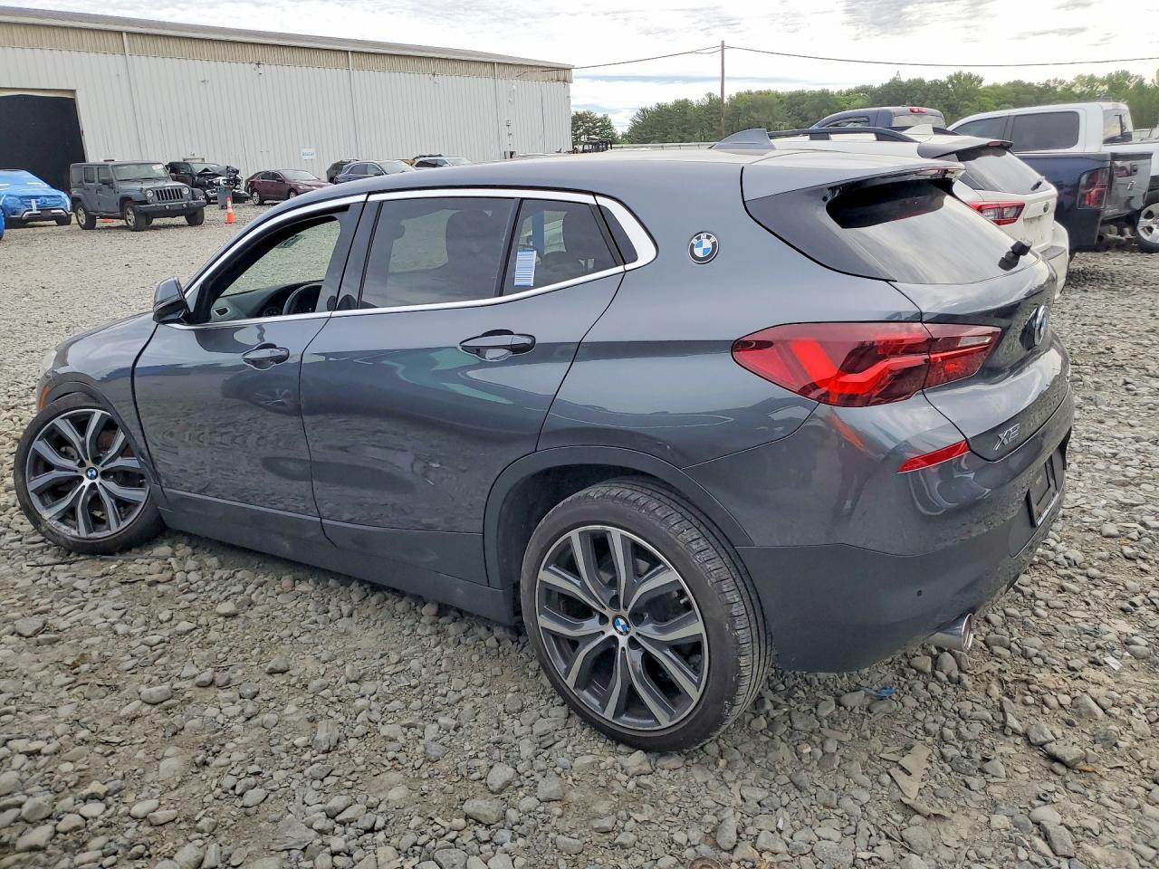 2022 BMW X2 xDrive28I - zdjęcie 2