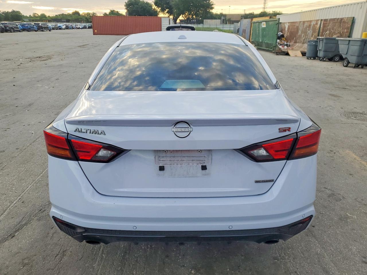 2024 Nissan Altima Sr - zdjęcie 6