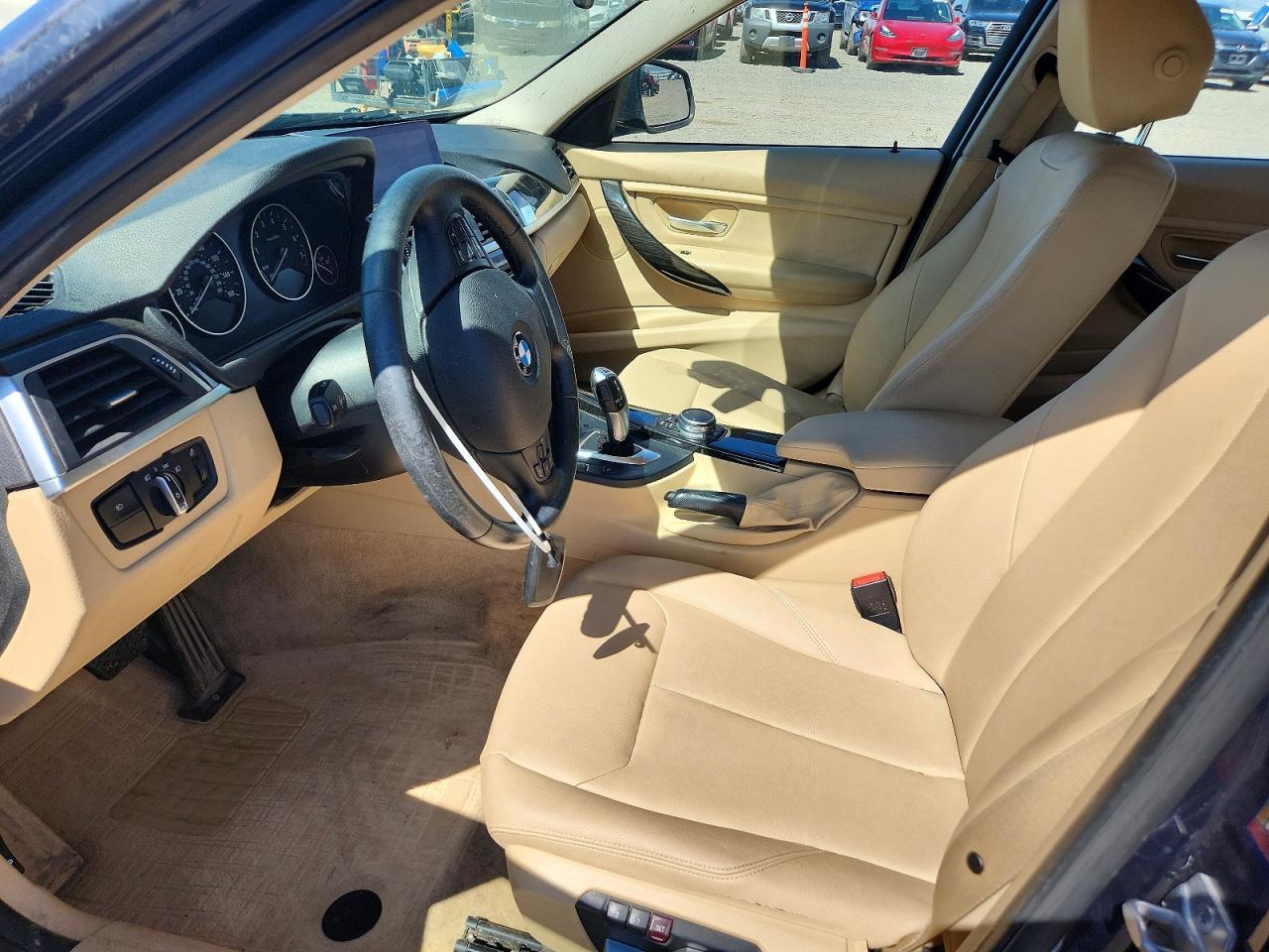 2016 BMW 320 Xi - zdjęcie 7
