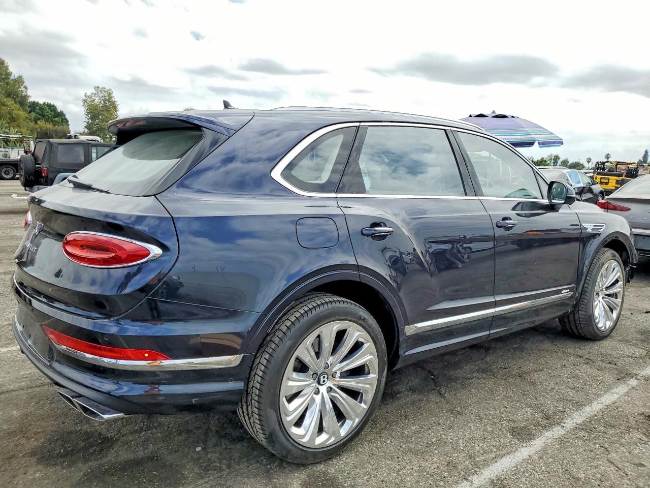 2025 Bentley Bentayga - zdjęcie 3