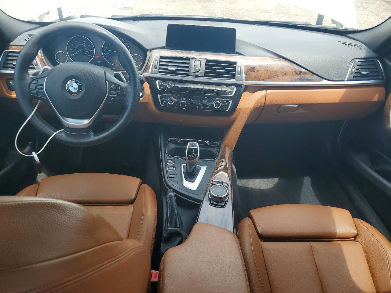 2017 BMW 330 I - zdjęcie 8