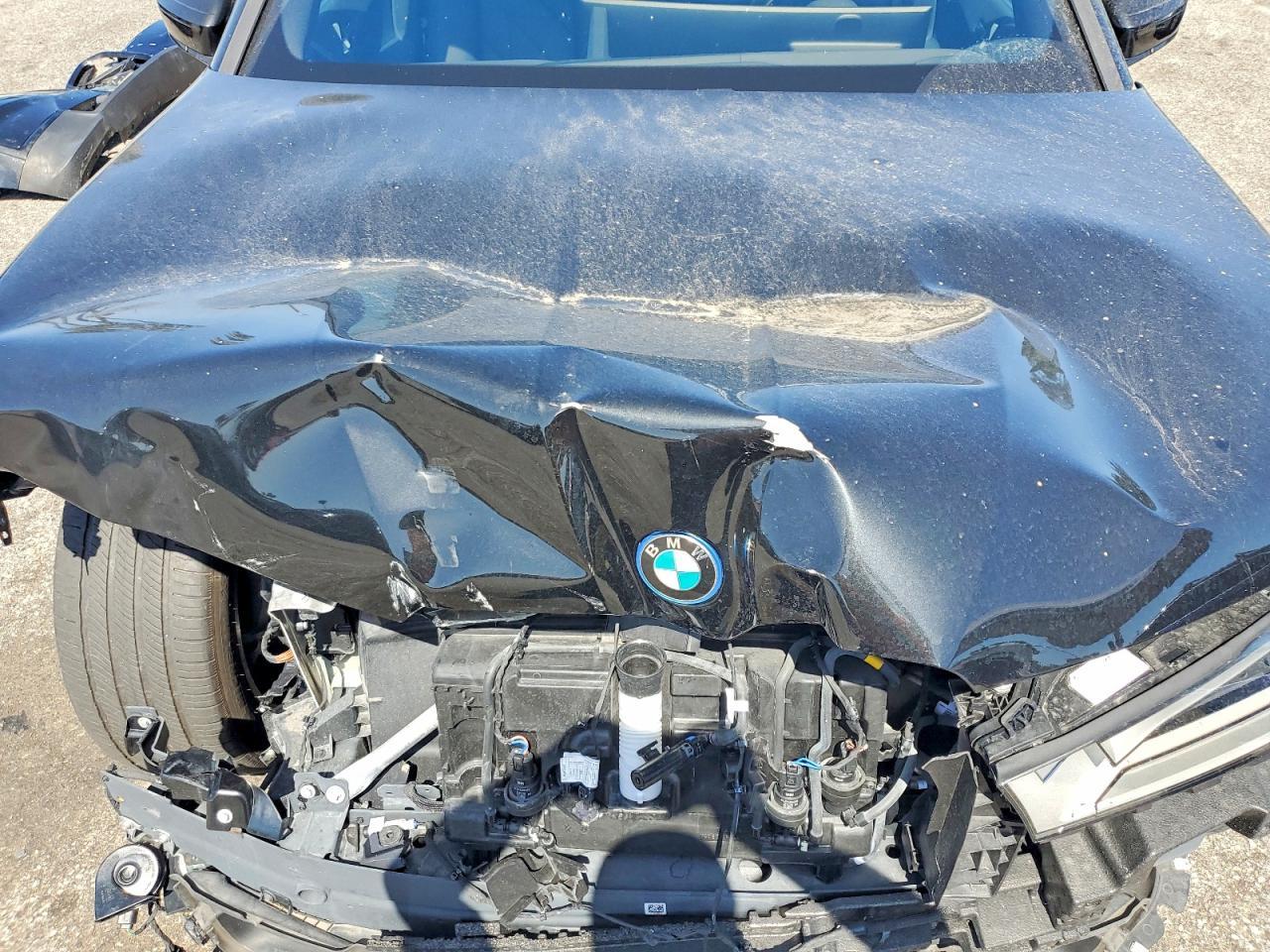2024 BMW Ix xDrive50 - zdjęcie 12