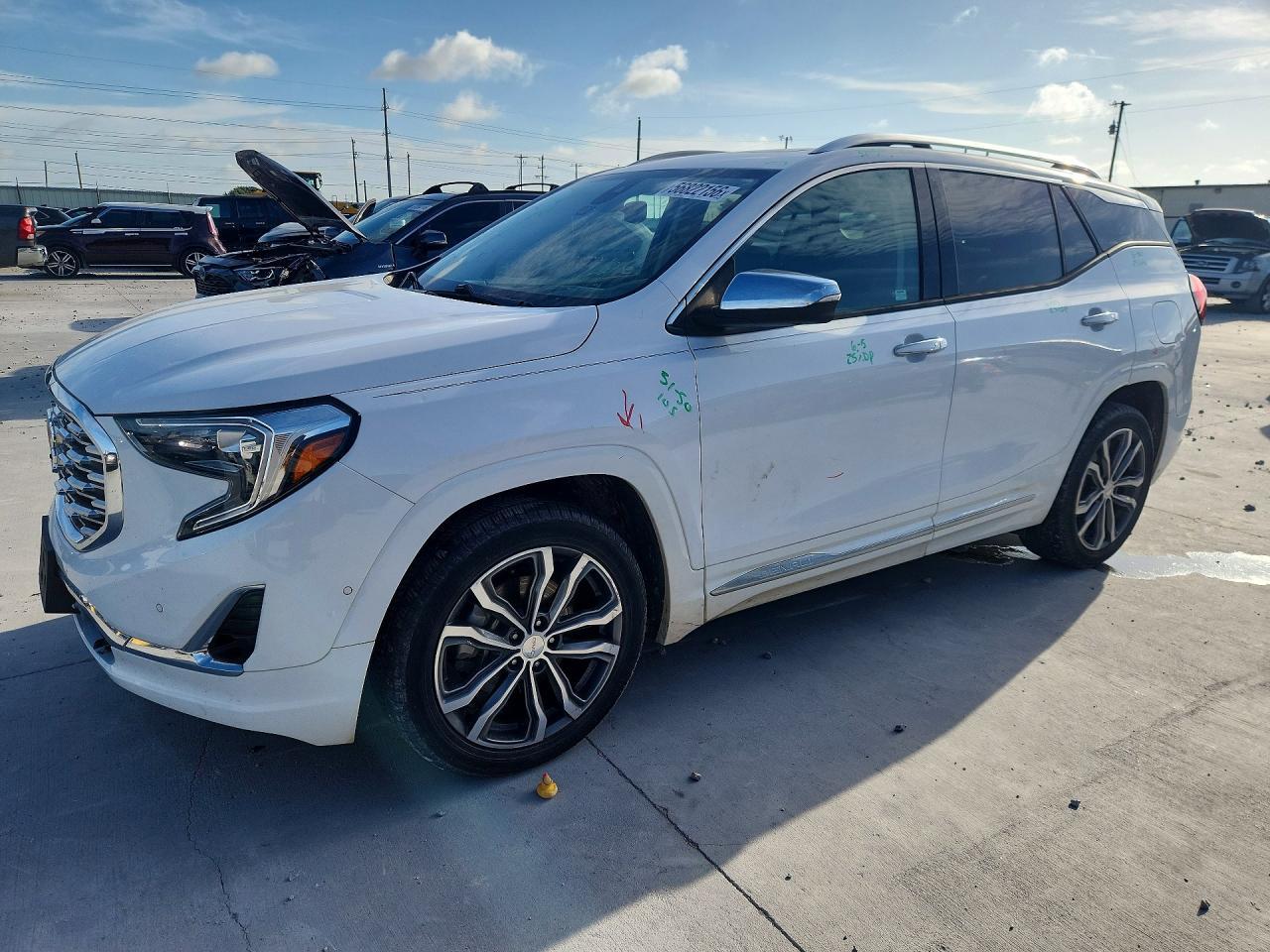 2018 GMC Terrain Denali - zdjęcie główne