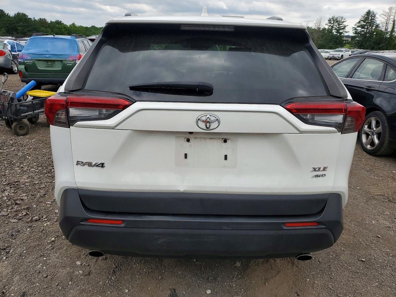 2020 Toyota Rav4 Xle Premium - zdjęcie 6