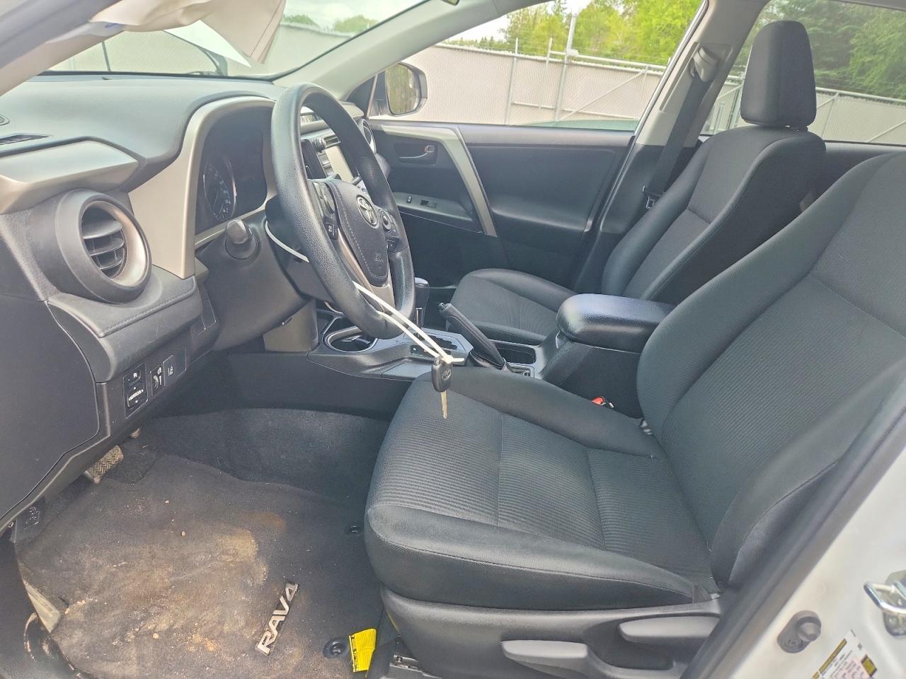 2018 Toyota Rav4 Le - zdjęcie 7