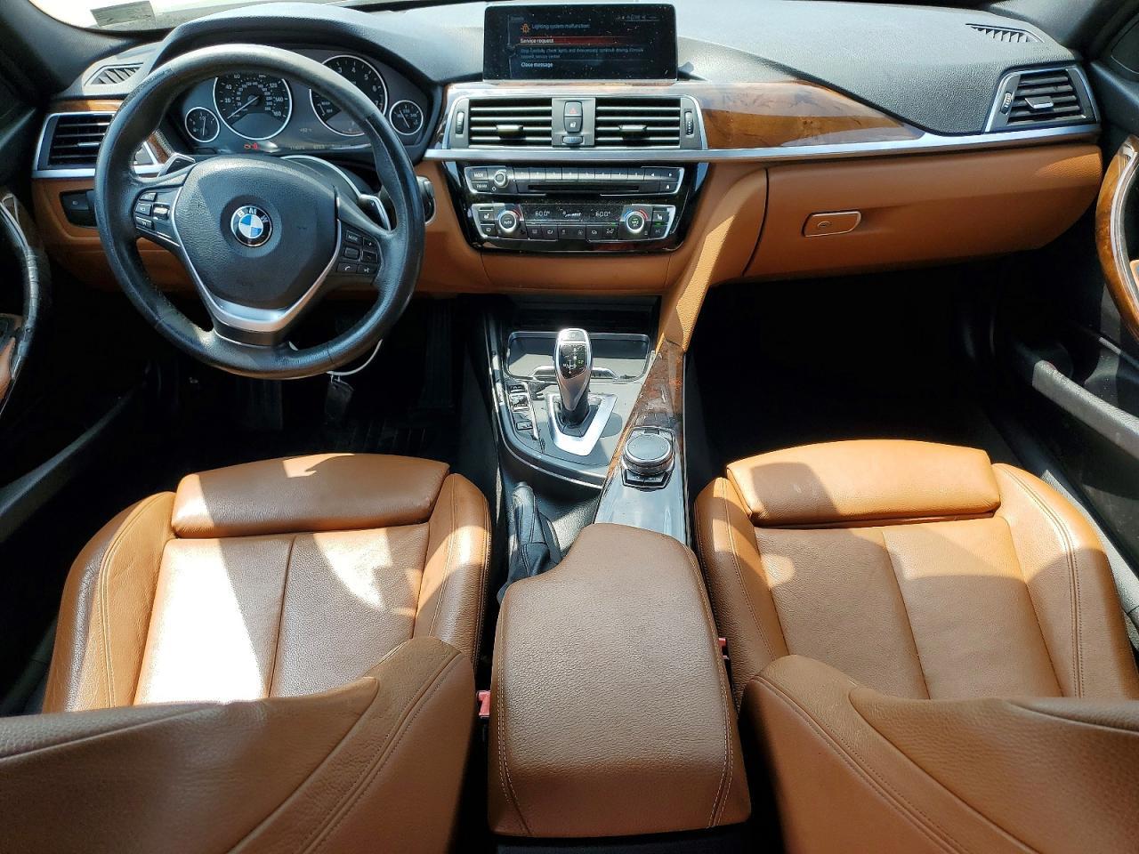 2017 BMW Seria 3 330i - zdjęcie 8