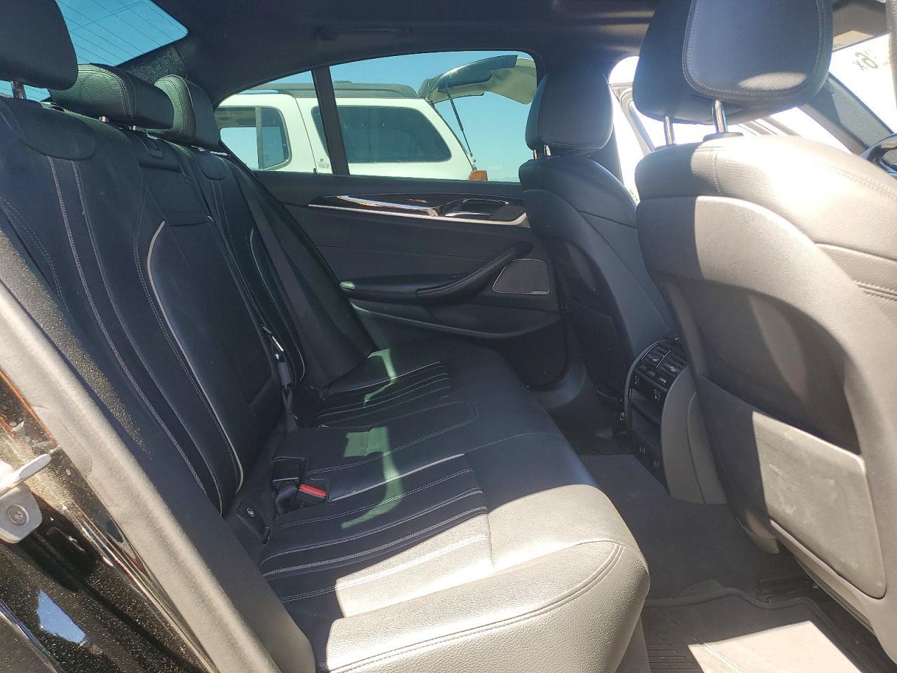 2018 BMW Seria 5 530e - zdjęcie 10