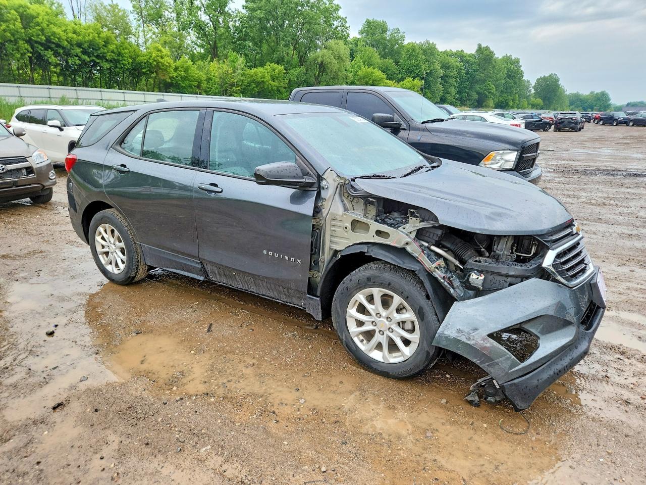 2018 Chevrolet Equinox Ls - zdjęcie 4