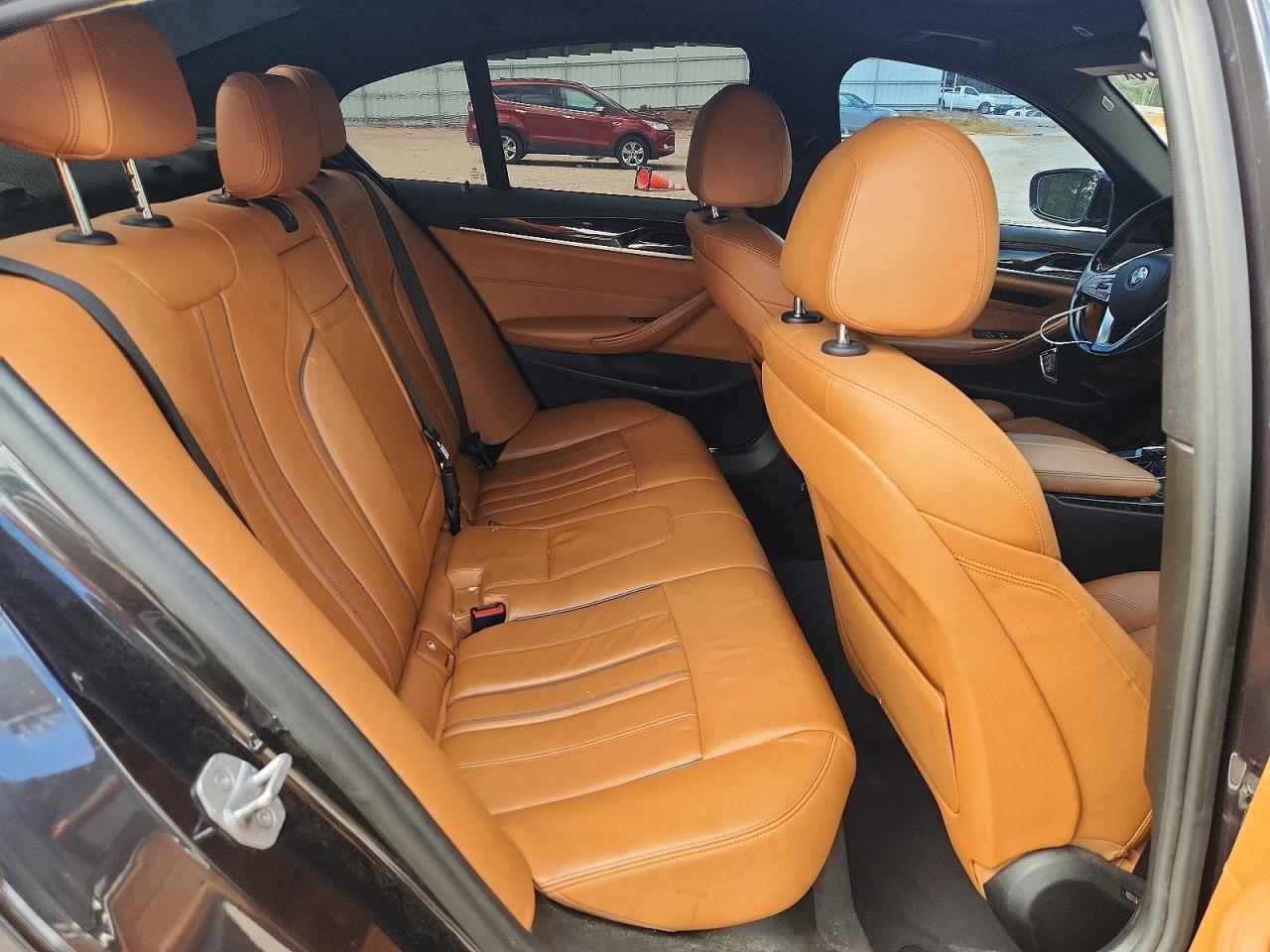 2017 BMW 530 I - zdjęcie 10