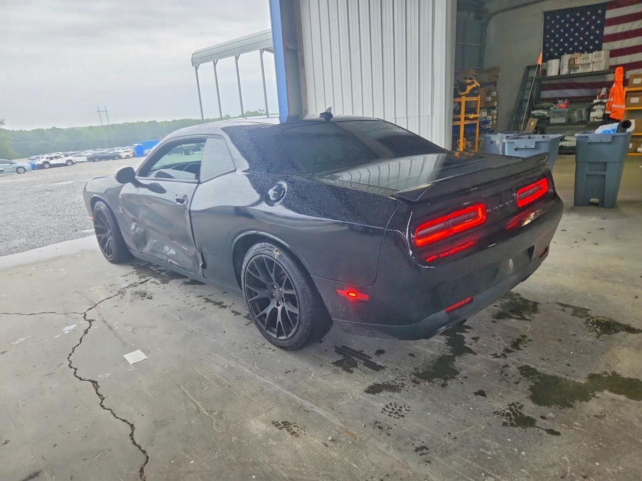 2016 Dodge Challenger R - zdjęcie 2