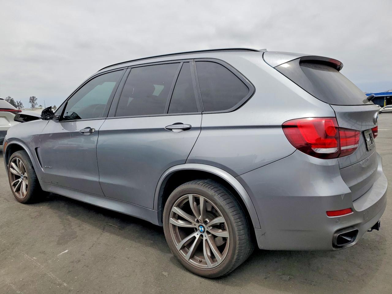2017 BMW X5 xDrive50I - zdjęcie 2