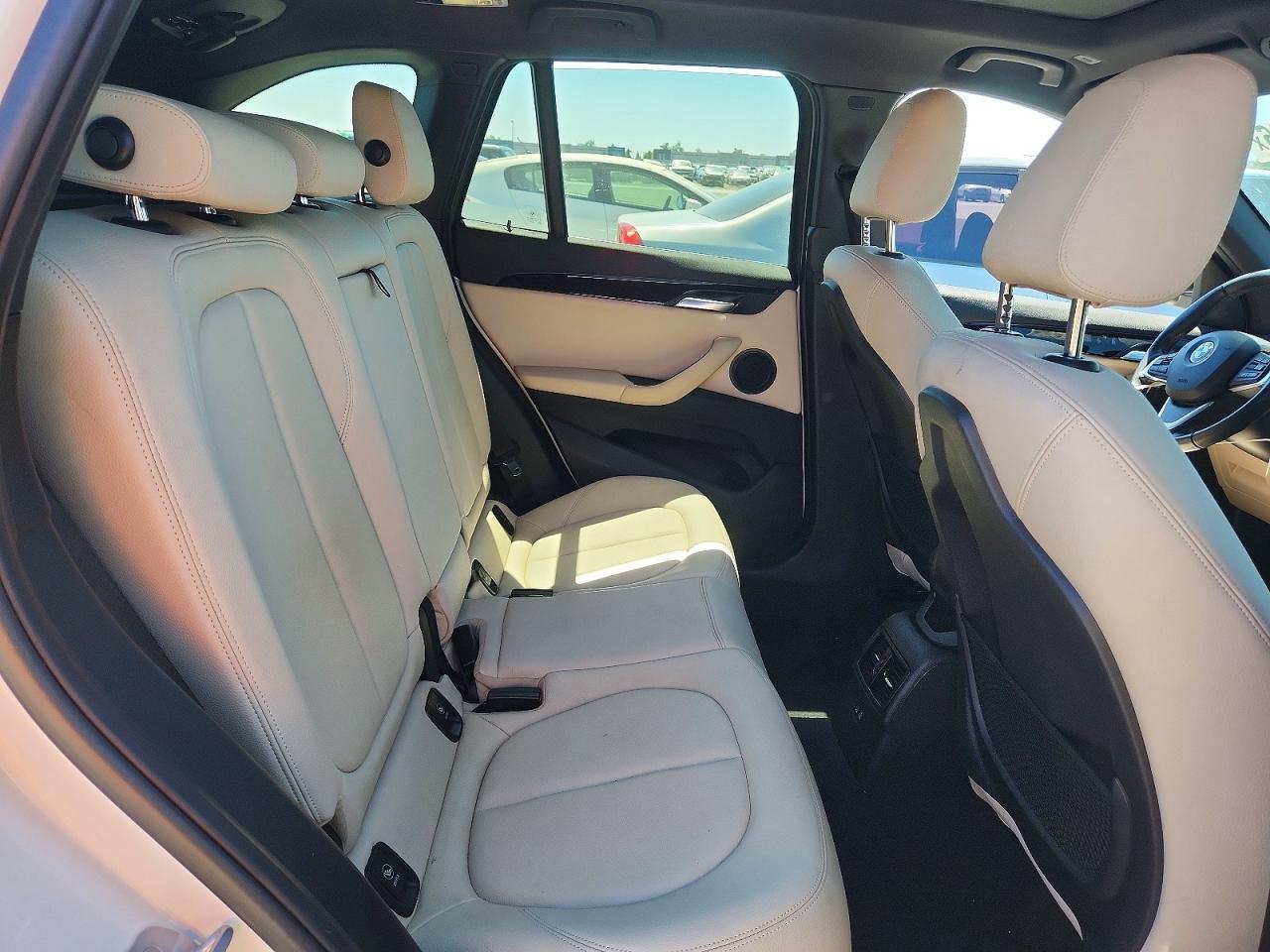 2020 BMW X1 Sdrive28I - zdjęcie 11