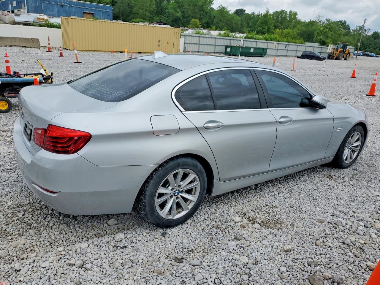 2014 BMW 528 I - zdjęcie 3