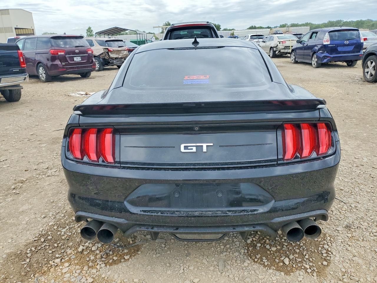 2021 Ford Mustang Gt - zdjęcie 6