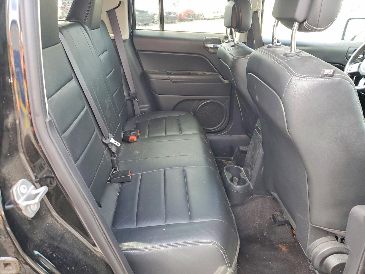 2017 Jeep Patriot Latitude - zdjęcie 11