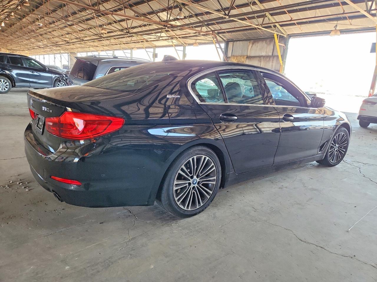 2019 BMW 530E - zdjęcie 3
