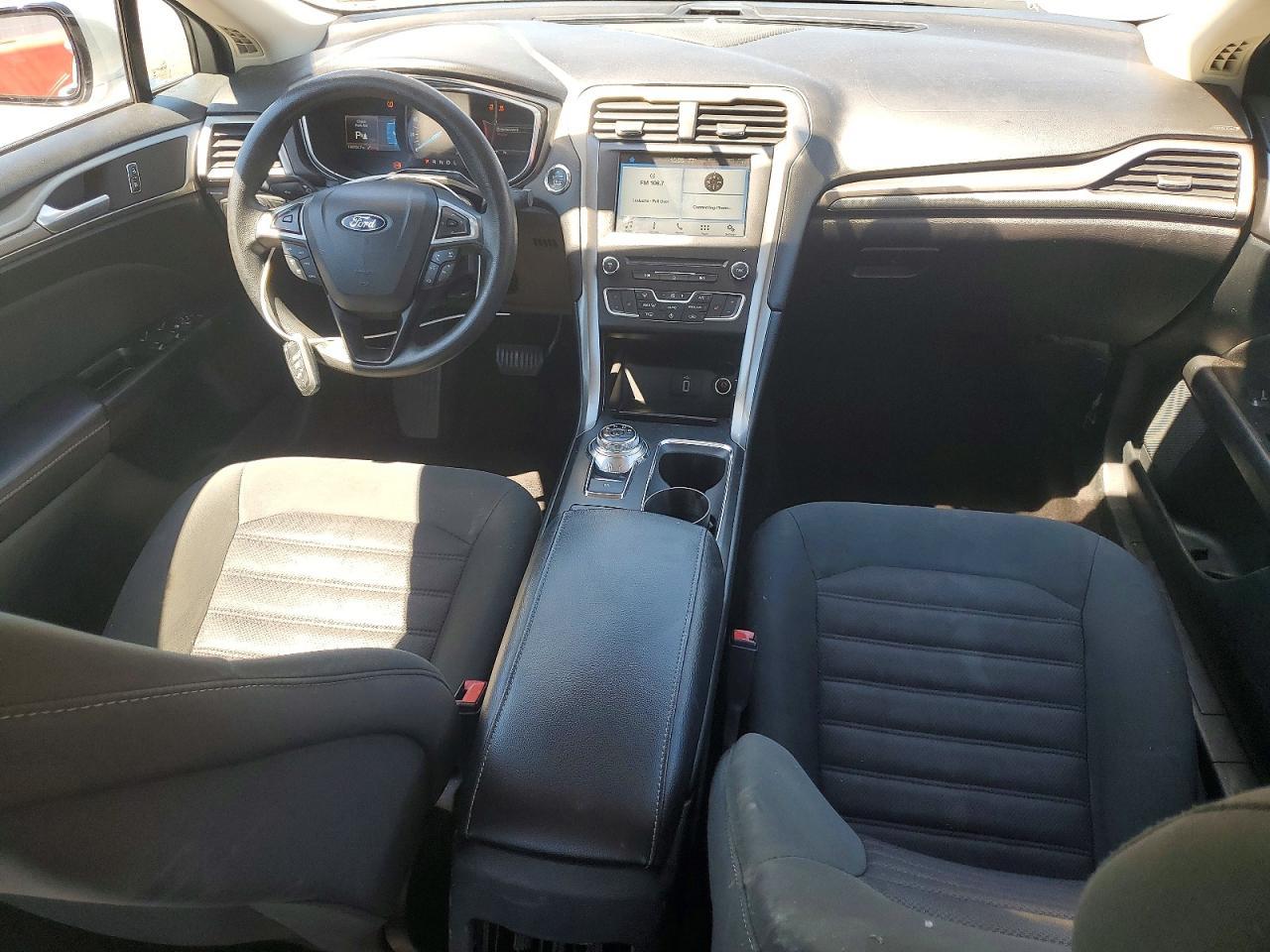 2017 Ford Fusion Se - zdjęcie 8