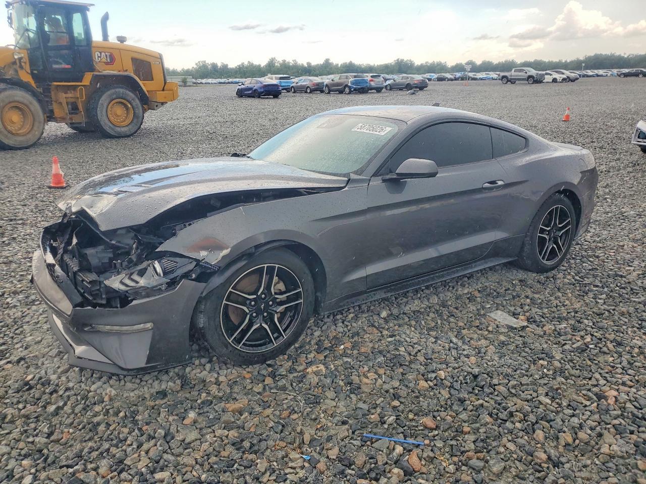 Ford Mustang - zdjęcie 1