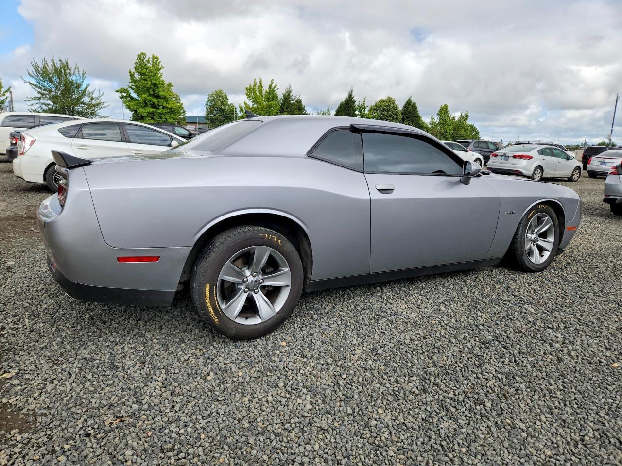 2016 Dodge Challenger R - zdjęcie 3