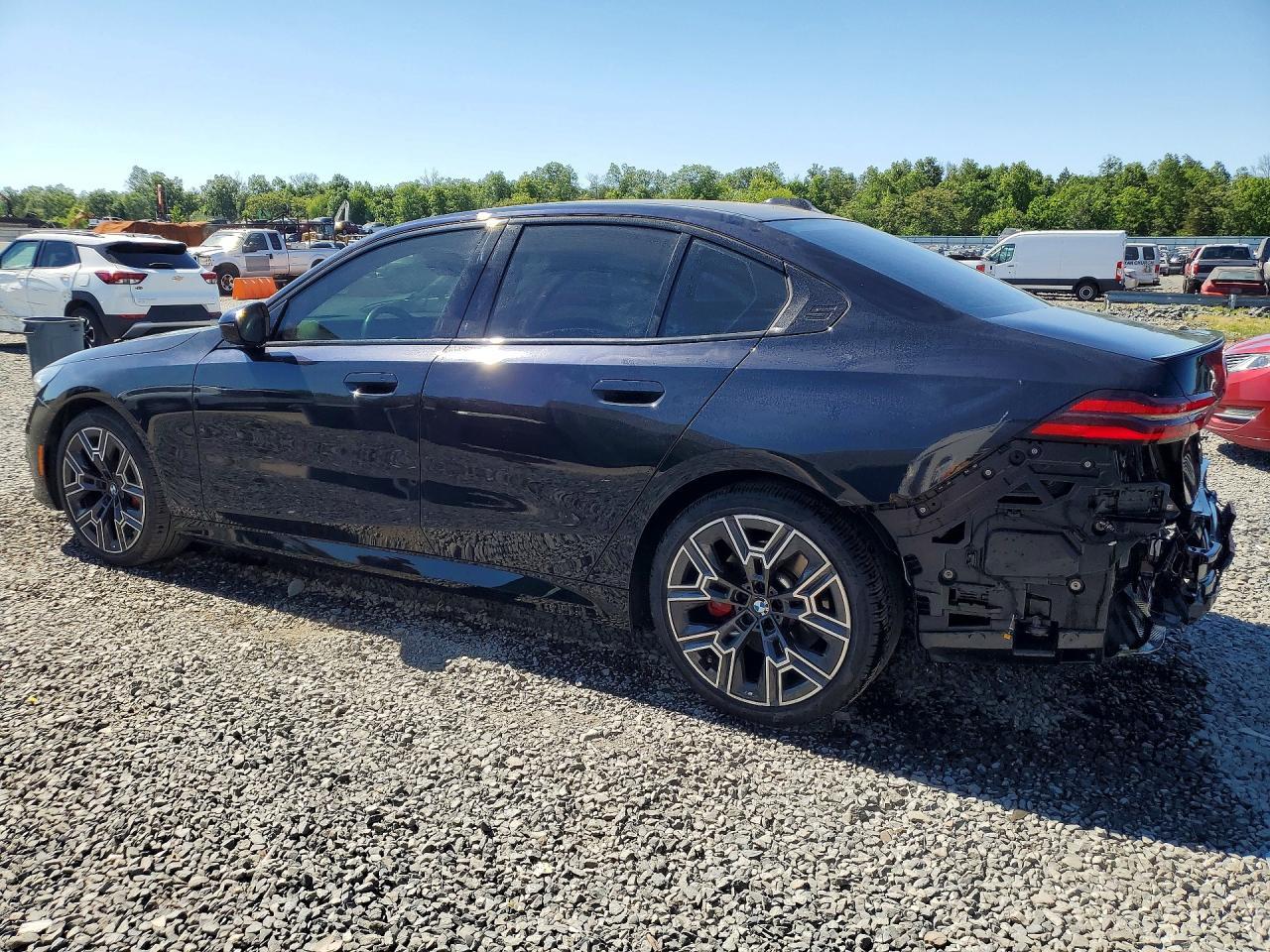 2024 BMW 530 Xi - zdjęcie 2
