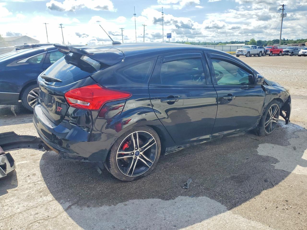 2017 Ford Focus St - zdjęcie 3