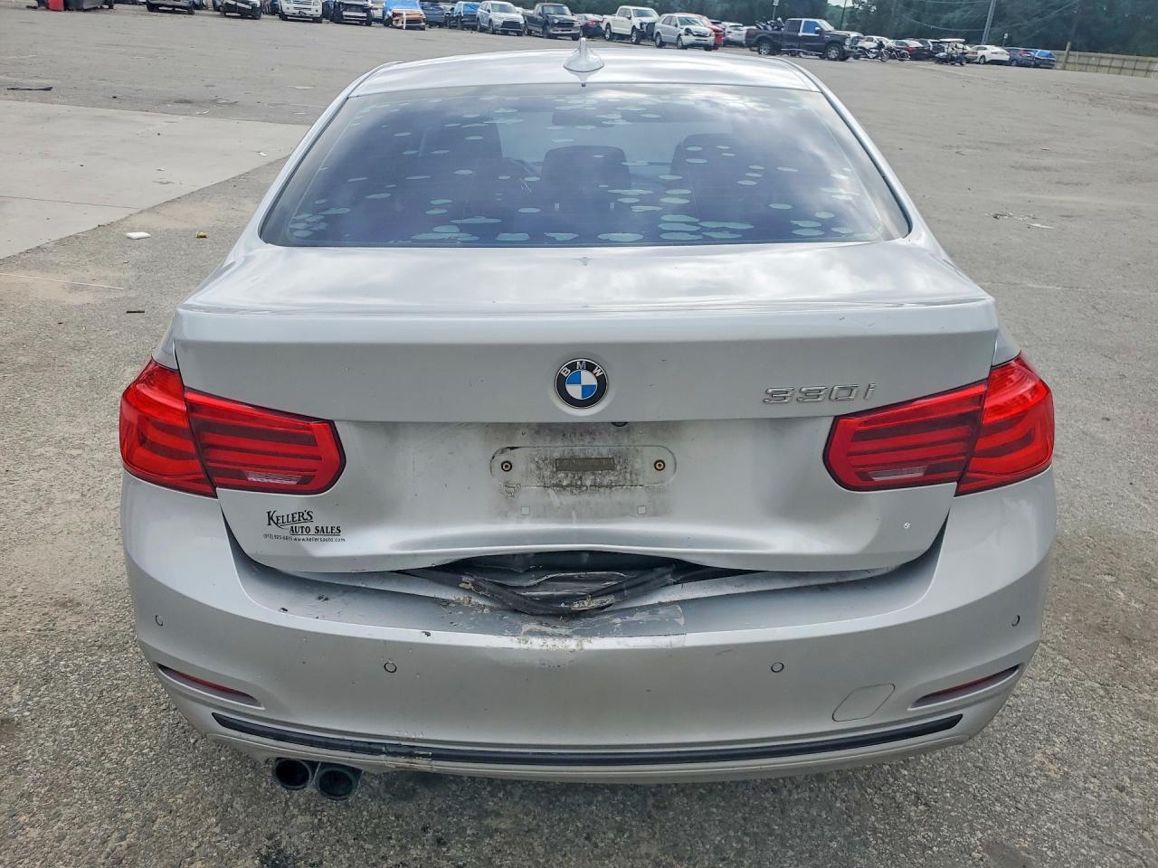 2017 BMW 330 I - zdjęcie 6