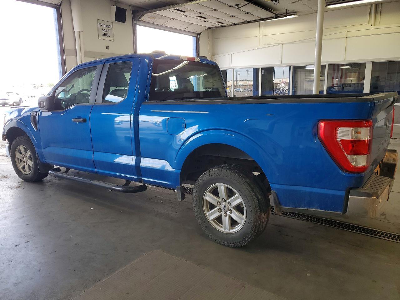 2021 Ford F150 Super Cab - zdjęcie 2