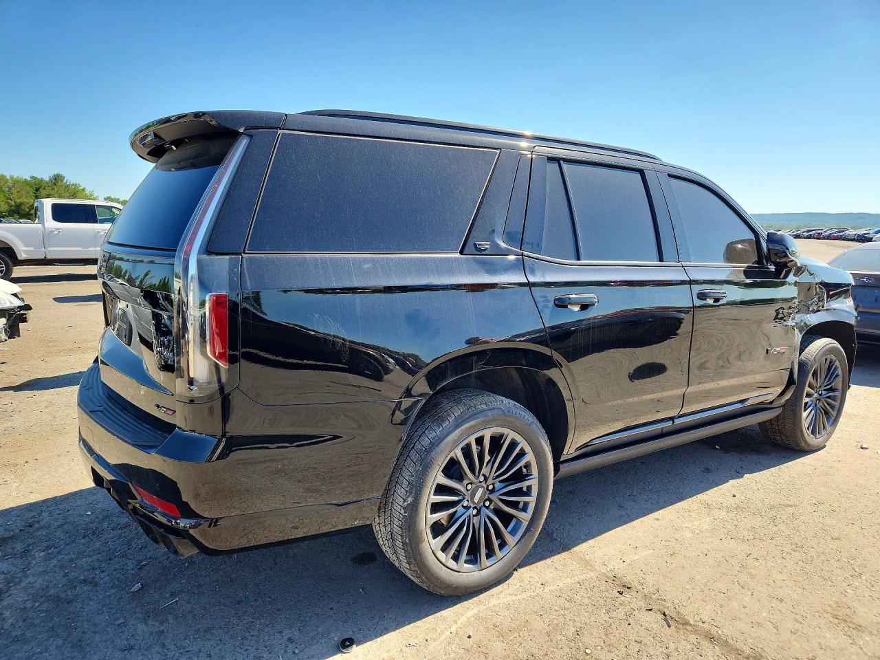 2023 Cadillac Escalade V Sport - zdjęcie 3