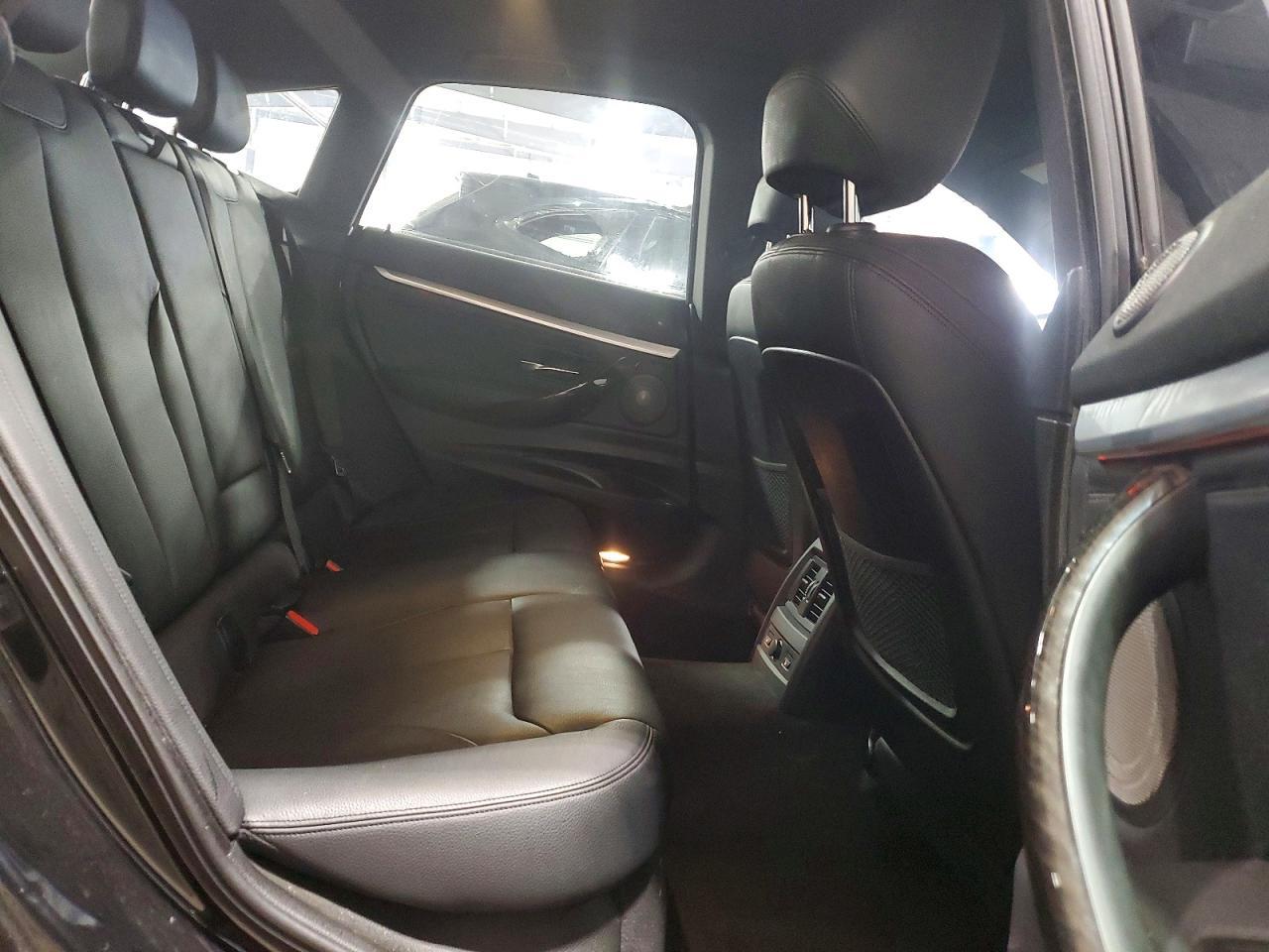 2015 BMW Seria 3 328i - zdjęcie 10