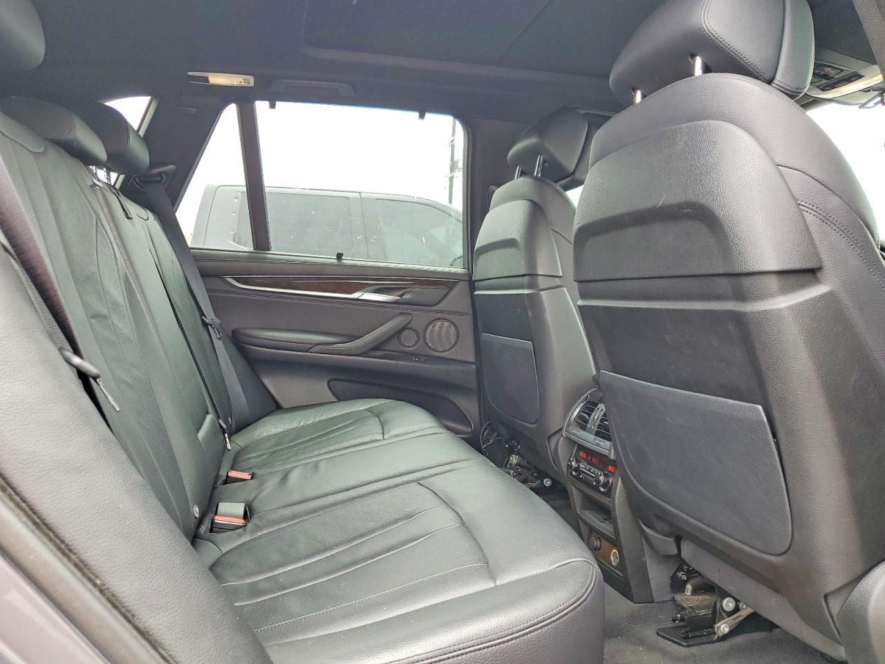 2017 BMW X5 xDrive50I - zdjęcie 11