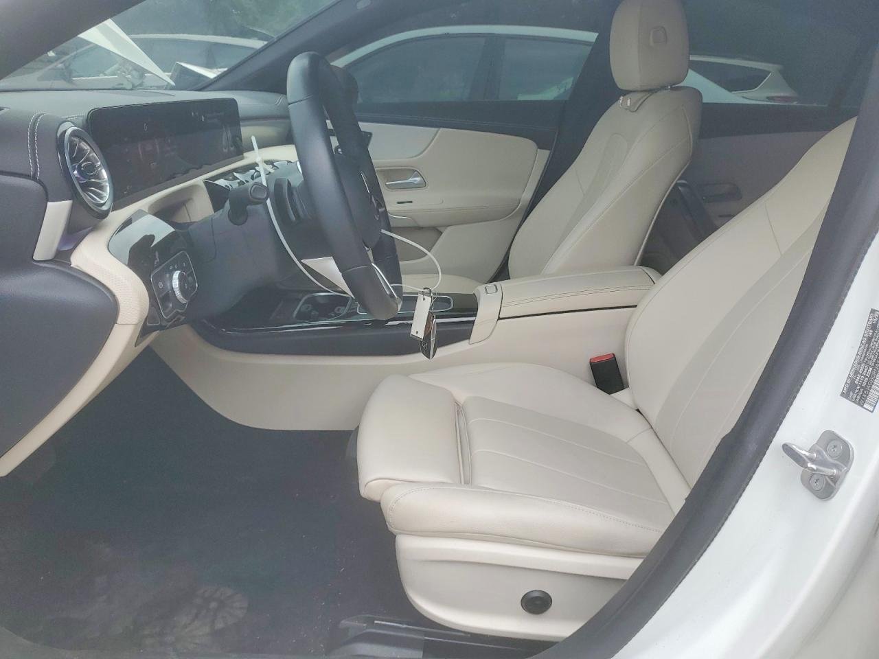 2024 Mercedes-Benz Cla 250 - zdjęcie 7