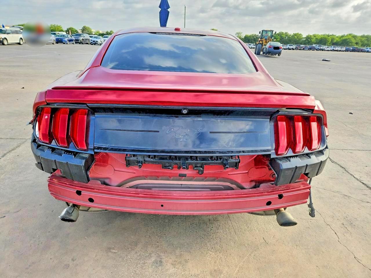 2018 Ford Mustang - zdjęcie 6