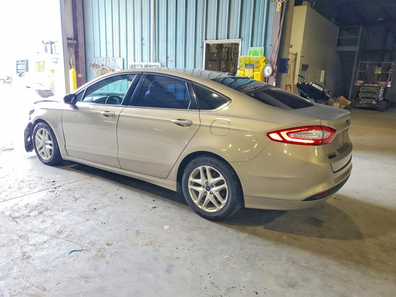 2015 Ford Fusion Se - zdjęcie 2