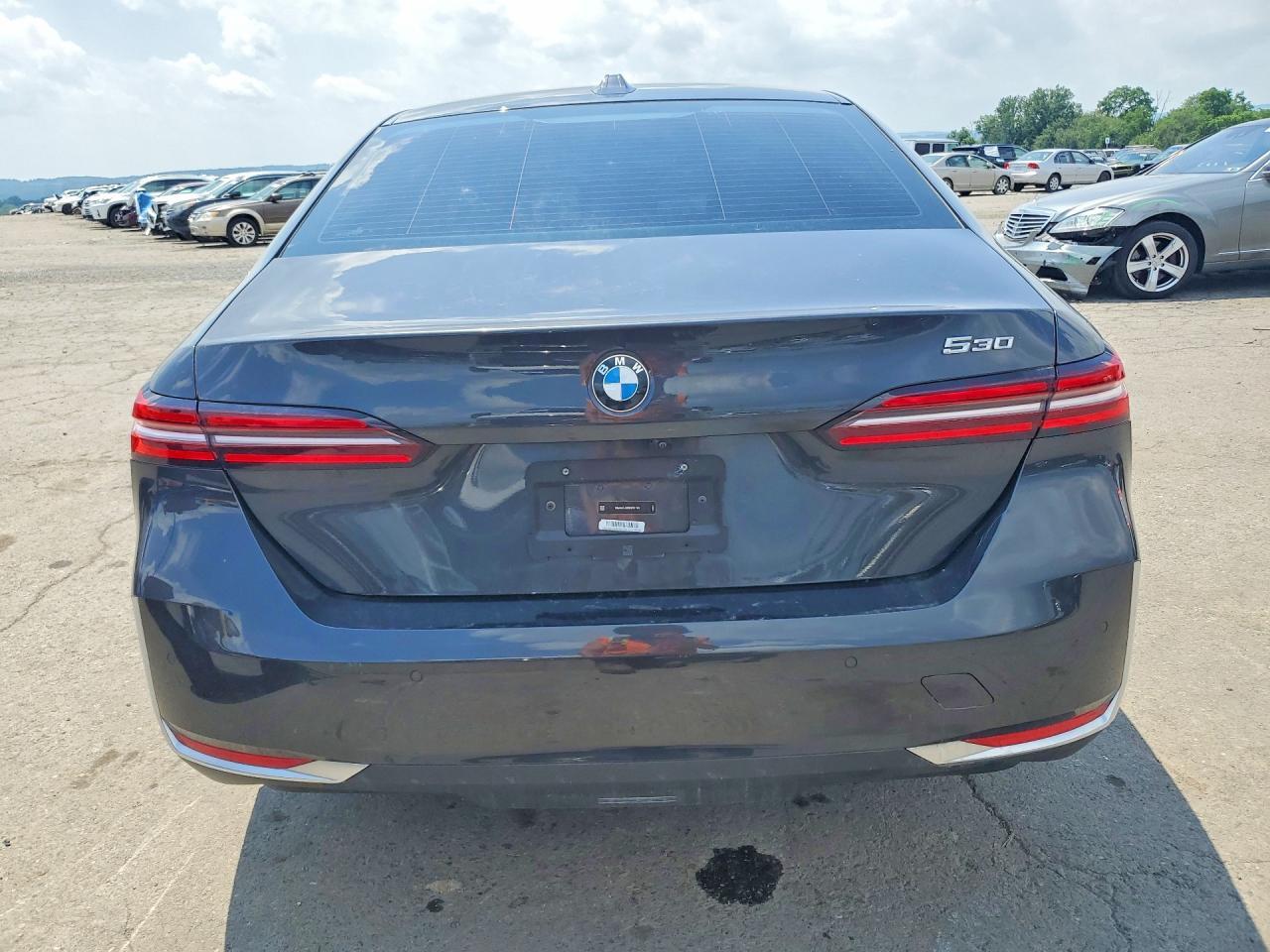 2024 BMW 530 I - zdjęcie 6