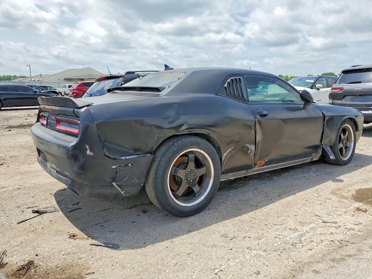 2016 Dodge Challenger R - zdjęcie 3