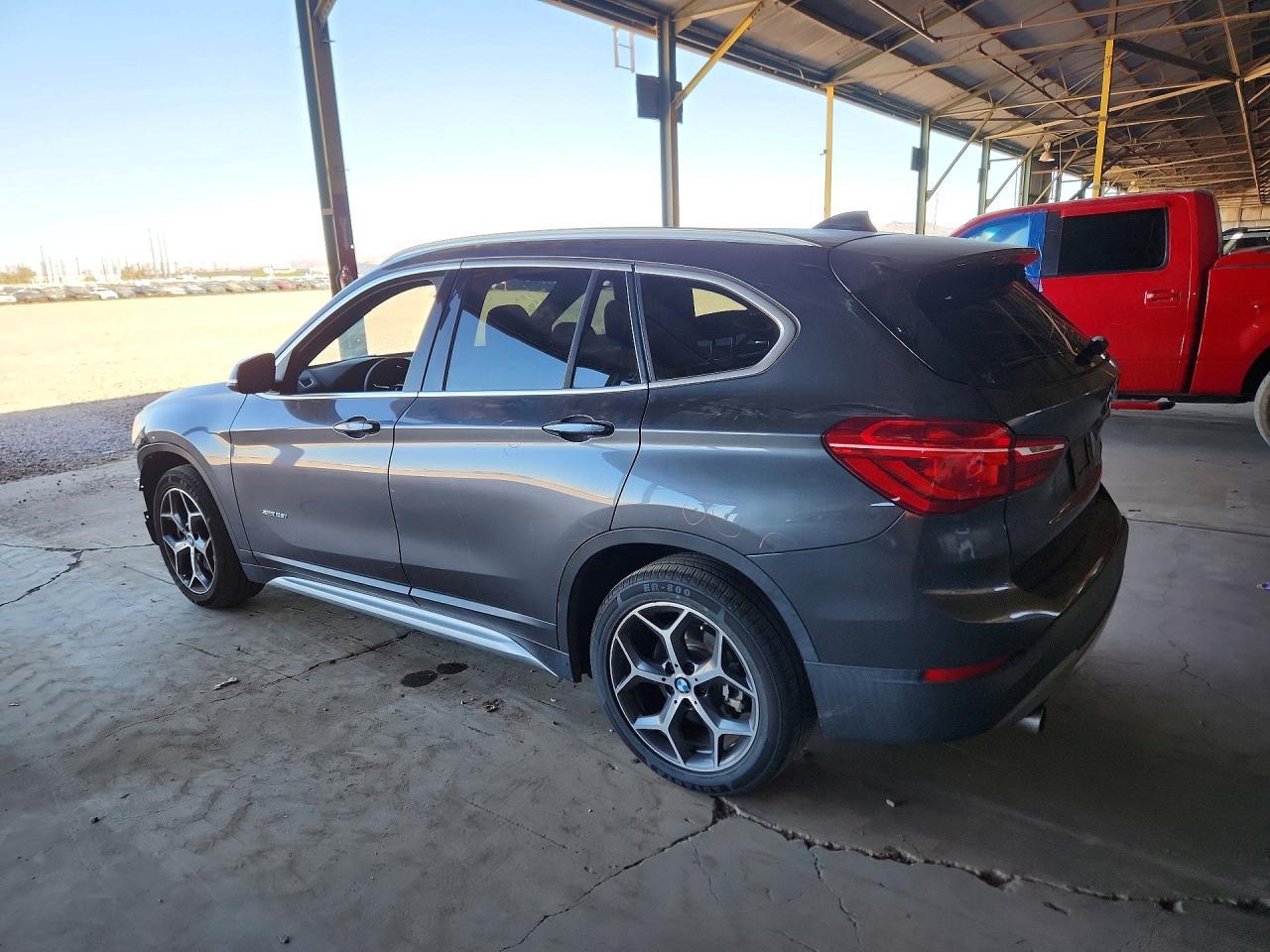2017 BMW X1 xDrive28I - zdjęcie 2
