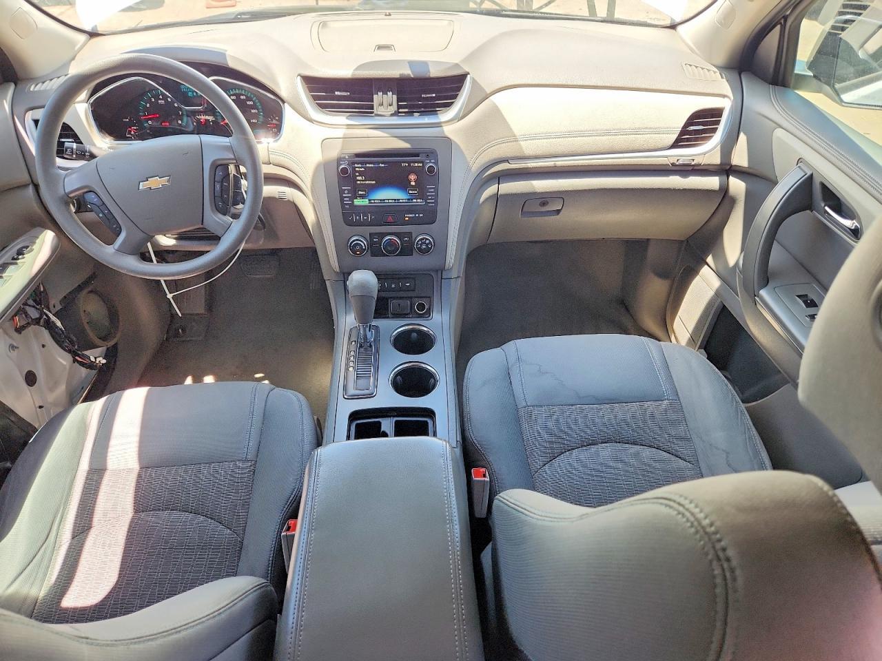 2017 Chevrolet Traverse Ls - zdjęcie 8
