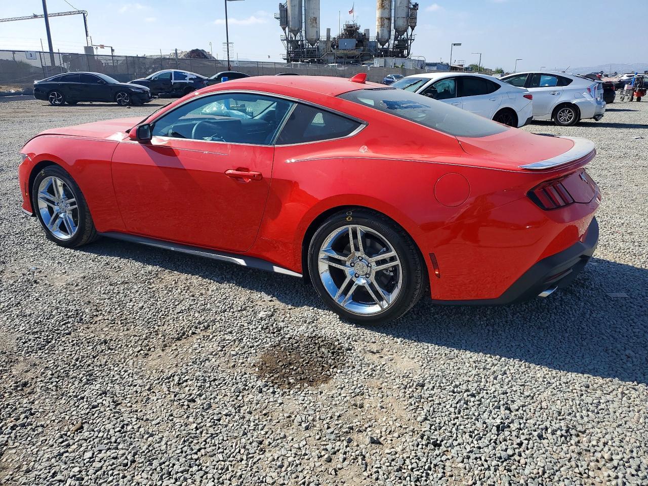 2026 Ford Mustang - zdjęcie 2