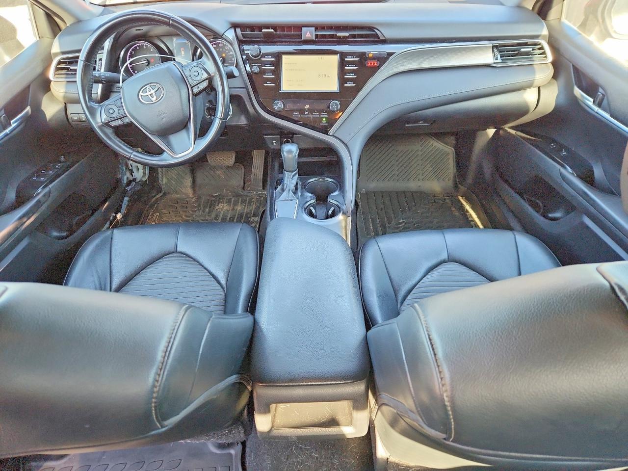 2019 Toyota Camry Se - zdjęcie 8