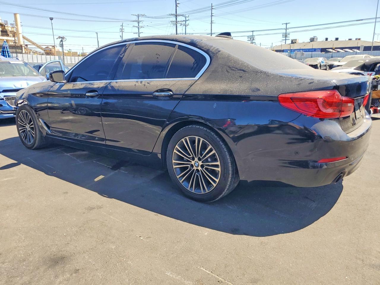 2018 BMW 530 I - zdjęcie 2