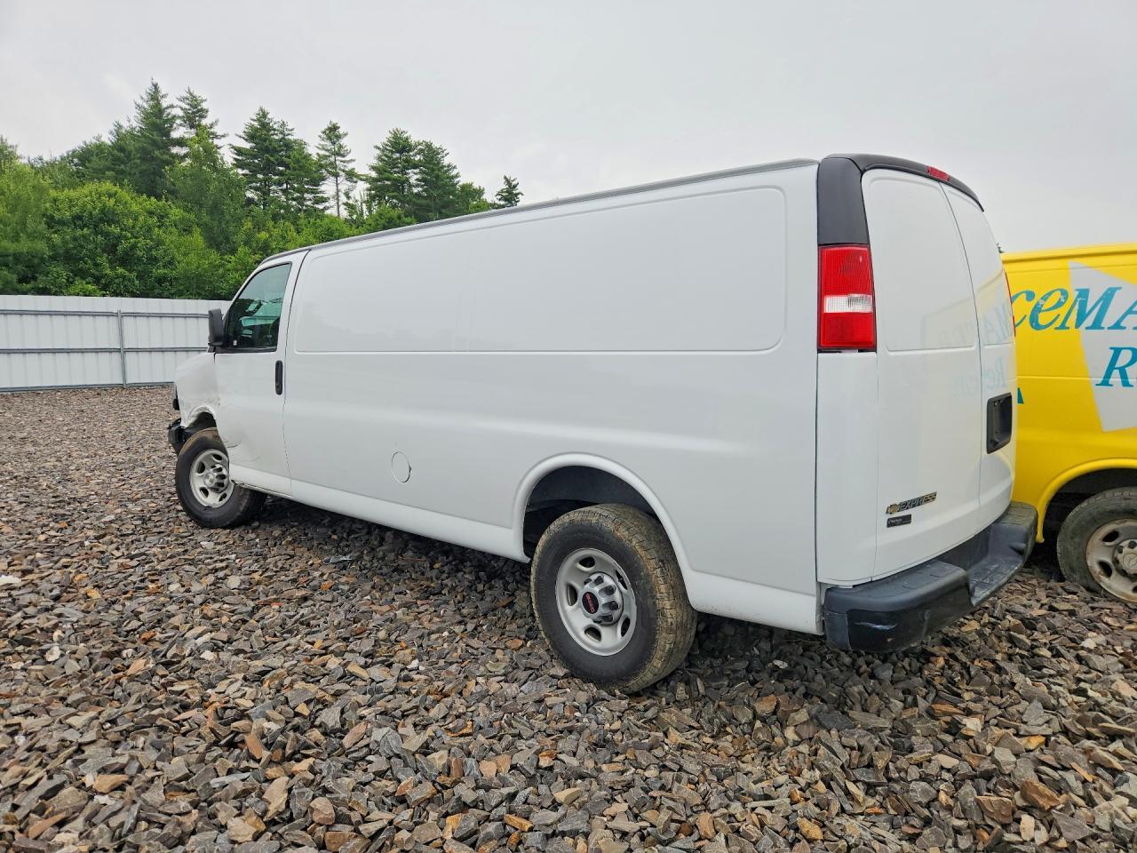 2022 Chevrolet Express G2500 4Lt - zdjęcie 2