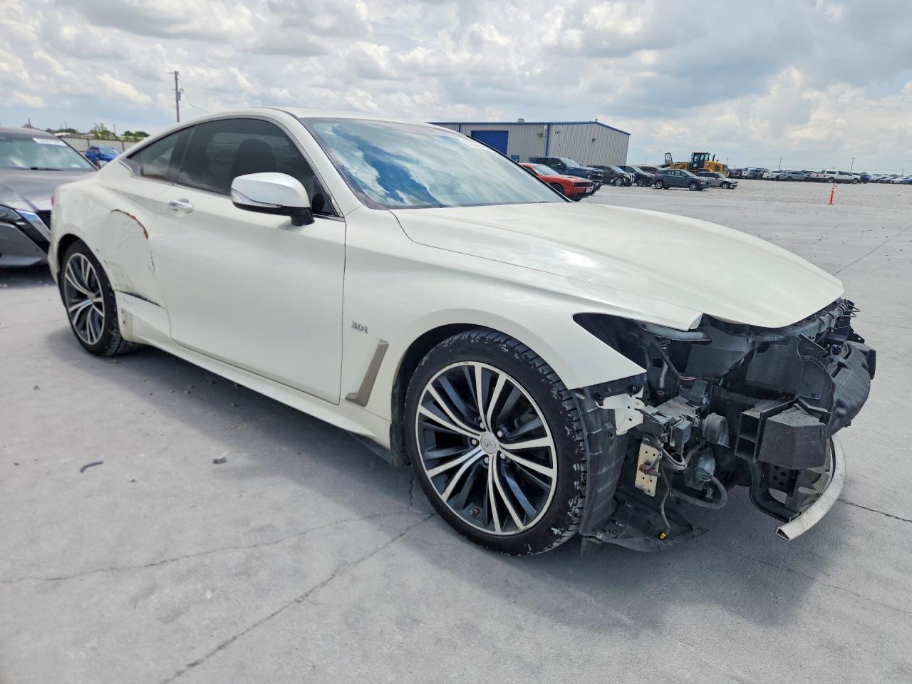 2017 Infiniti Q60 3.0T Premium - zdjęcie 4